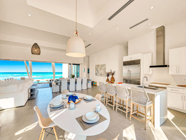 Luxurious Beach Villa in Bimini Bay - Your Ultimate Coastal Retreat